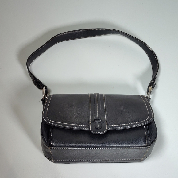 Villager by Liz Claiborne black leather shoulder bag purse - Picture 2 of 12